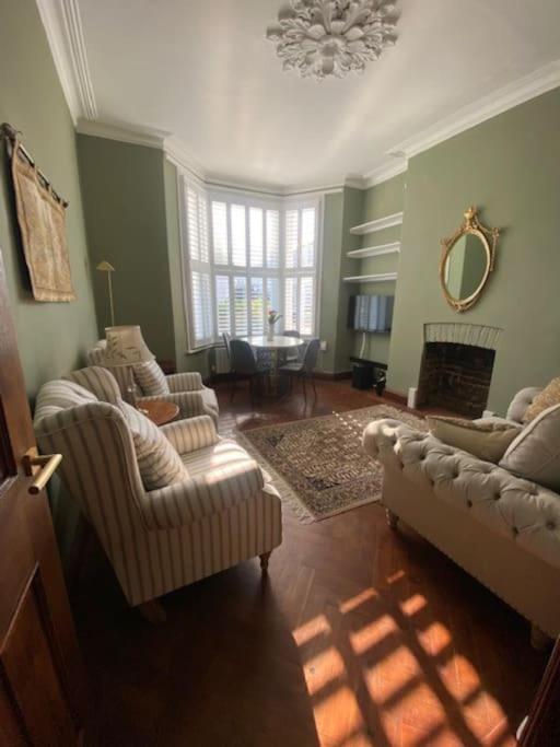 2 Double Bedroom Charming Chelsea Apartment London Exterior photo